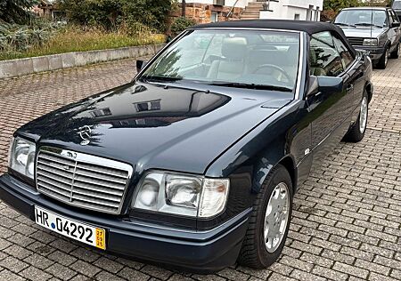 Mercedes-Benz E 320