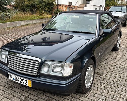 Mercedes-Benz E 320