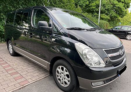 Hyundai H-1 Starex