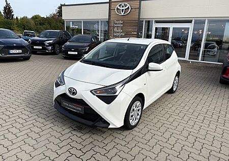 Toyota Aygo (X) -play