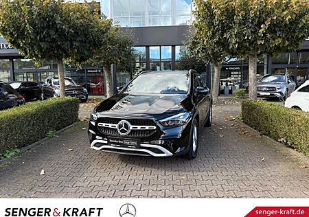 Mercedes-Benz GLA 200 AUT Kam. KlimaA LED LM PDC ParkAss SHZ