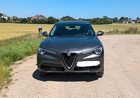 Alfa Romeo Stelvio 2.0 Turbo 16V 206kW Lusso AT8-Q4 Lusso