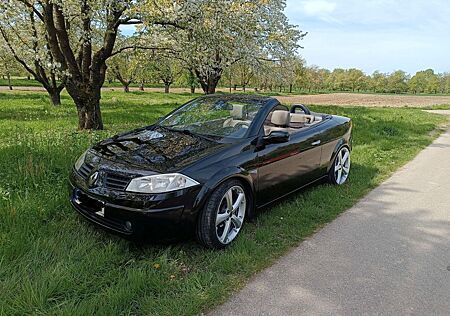 Renault Megane Coupé-Cabriolet Privilege 2.0 16V Tur...