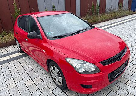Hyundai i30 1.4*Tüv neu*2.Hand*Euro5*Klima*Top Zustand*