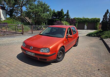 VW Golf Volkswagen 1.9TDI Comfortline TDI 110 PS