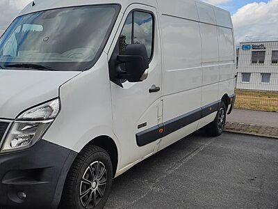 Nissan NV400