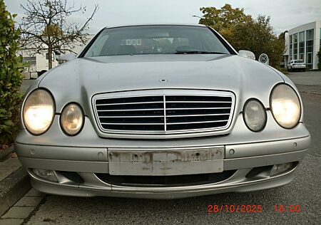 Mercedes-Benz CLK 200 gebraucht kaufen Mercedes-Benz CLK 200 ELEGANCE 2.0 Automatik wenig km