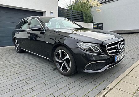 Mercedes-Benz E 200 E -Klasse T-Modell * Top Zustand !