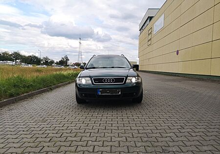 Audi A6 2.8 Avant quattro tiptronic -