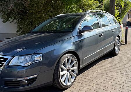 VW Passat Variant Volkswagen 2.0 TDI Highline Variant 170 PS