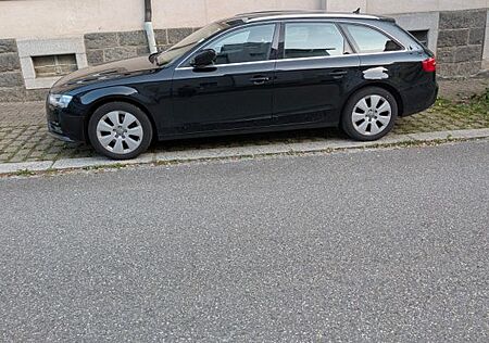 Audi A4 2.0 TDI 110kW Ambition Avant Ambition gelbe M