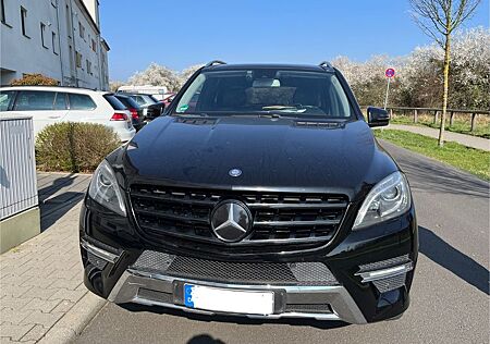 Mercedes-Benz ML 350 BlueTEC 4MATIC -AMG PAKET