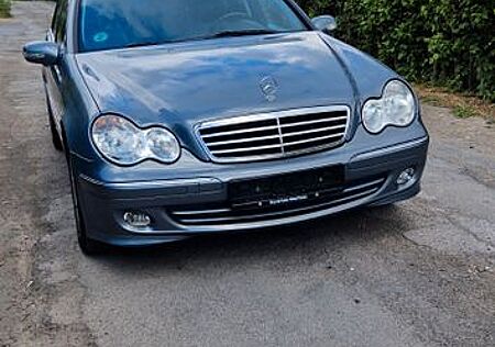 Mercedes-Benz C 180 AVANTGARDE Avantgarde TÜV 09.2026