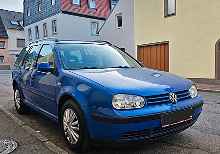 VW Golf Volkswagen 1.6 FAST NEU TÜV "OHNE ROST"