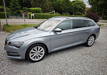 Skoda Superb 2.0 TDI SCR STYLE Combi STYLE
