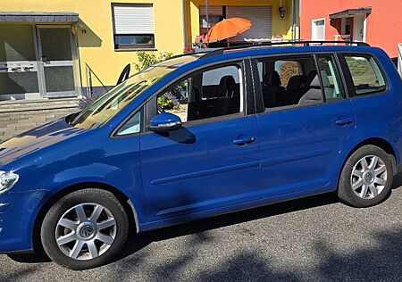 VW Touran Volkswagen 2.0 TDI 103kW DSG DPF -