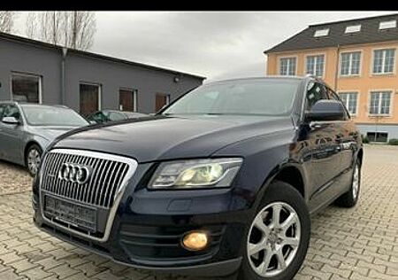 Audi Q5 2.0 TDI DPF S tronic quattro -