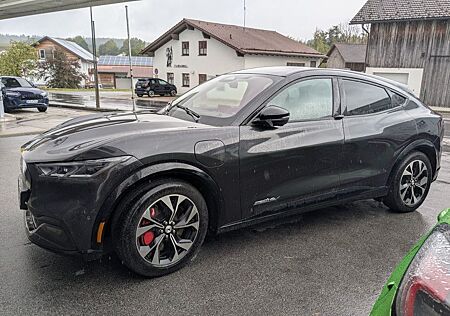 Ford Mustang Mach-E Dual AWD 98KWh