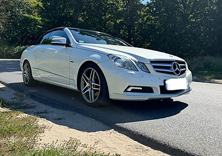 Mercedes-Benz E 350 Cabriolet Diamantweiss metallic//AMG