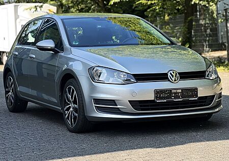 VW Golf Volkswagen VII Lim. Trendline BMT