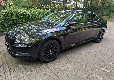 Skoda Superb 1.4 TSI ACT DSG Style Style