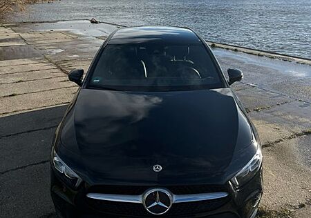 Mercedes-Benz A 180 -