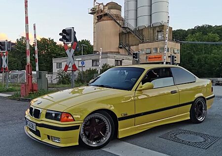 BMW 328i E36 Coupé in Dakar Gelb Umbau H-fähig