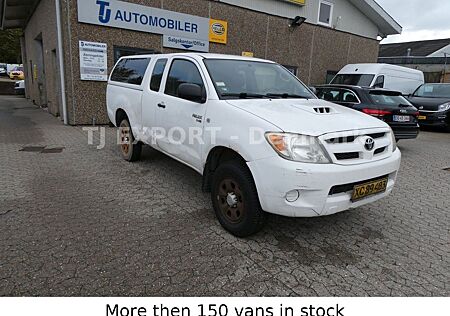 Toyota Hilux Extra Cab Sol 4x4 A/C