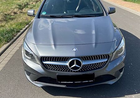 Mercedes-Benz CLA 200 Urban Urban