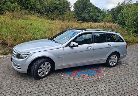 Mercedes-Benz C 180 CGI T BlueEFFICIENCY ELEGANCE Aut. ELE...
