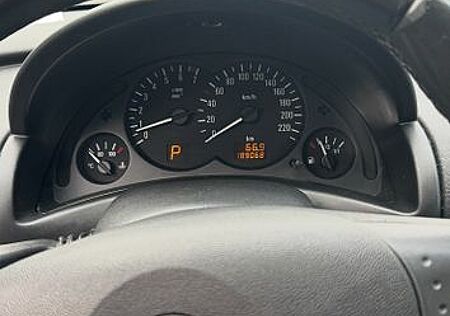 Opel Corsa 1.4 16V Elegance Elegance