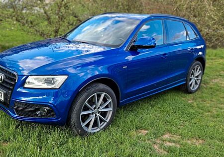 Audi Q5 3.0 TDI S tronic quattro -