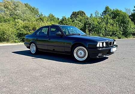 BMW 540i /Leder/Indiv./Diamantschw.-Met.