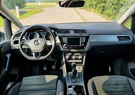 VW Touran Volkswagen 2.0 TDI SCR Comfortline BMT Comfortline