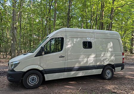 Mercedes-Benz Sprinter vorbereitet für Camper Ausbau