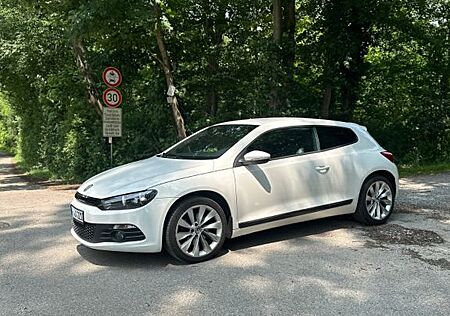 VW Scirocco Volkswagen 1.4 TSI -160 ps