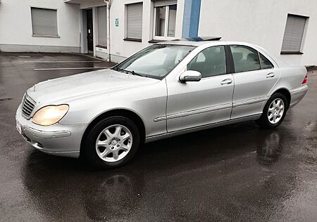 Mercedes-Benz S 320 CDI 1HAND*UNFALLFREI*GLASDACH*LUFTFAHRWERK