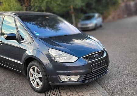 Ford Galaxy Ghia