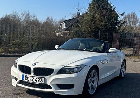 BMW Z4 sDrive23i - M Paket Garagenfahrzeug