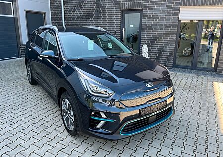 Kia Niro e- 64KWH/Executive/Leder/Navi