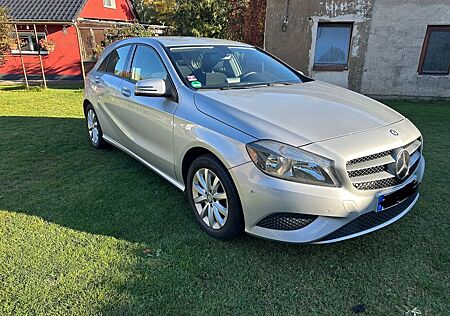 Mercedes-Benz A 180 Navi, Klima,Sitzheizung AHK, Top Zustand