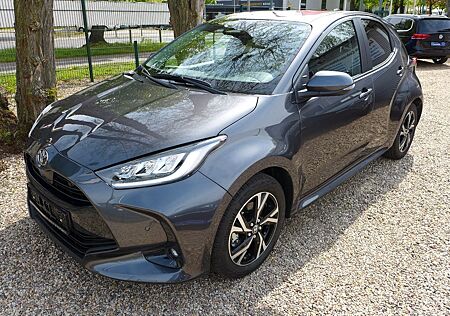 Toyota Yaris 1.5 Hybrid SideAssist/Kamera/Sitzh.