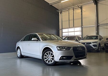 Audi A4 Lim. Attraction-NAVI-SHZ-TEMPO-KLIMAAUT-