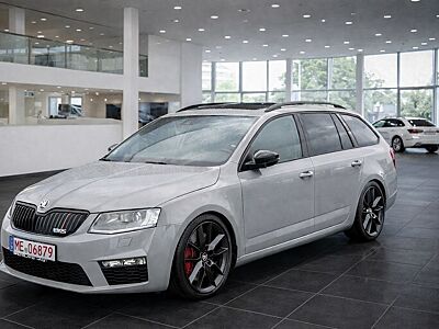 Skoda Octavia Combi RS*Pano*Leder*Bi-Xenon*Gewinde*AHK