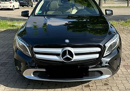 Mercedes-Benz GLA 220 CDI