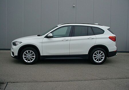 BMW X1 *NAVI*SPORTSITZE*PDC****