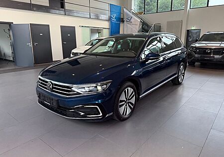 VW Passat Variant Volkswagen Passat GTE 1.4 TSI DSG ACC/MATRIX/KAM/STHZ/AHK