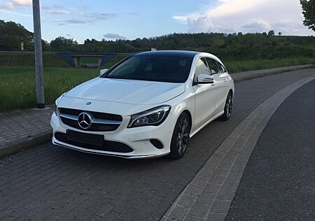 Mercedes-Benz CLA 180 Shooting Brake -