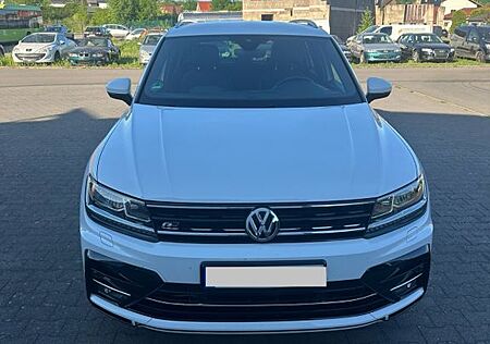 VW Tiguan Volkswagen 2.0 R-Line TSI 132kW DSG BMT 4MOTION