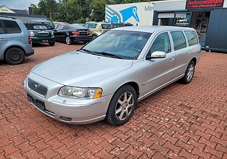 Volvo V70 Kombi Bi-Fuel Summum*GEPFLEGT*ERDGAS*